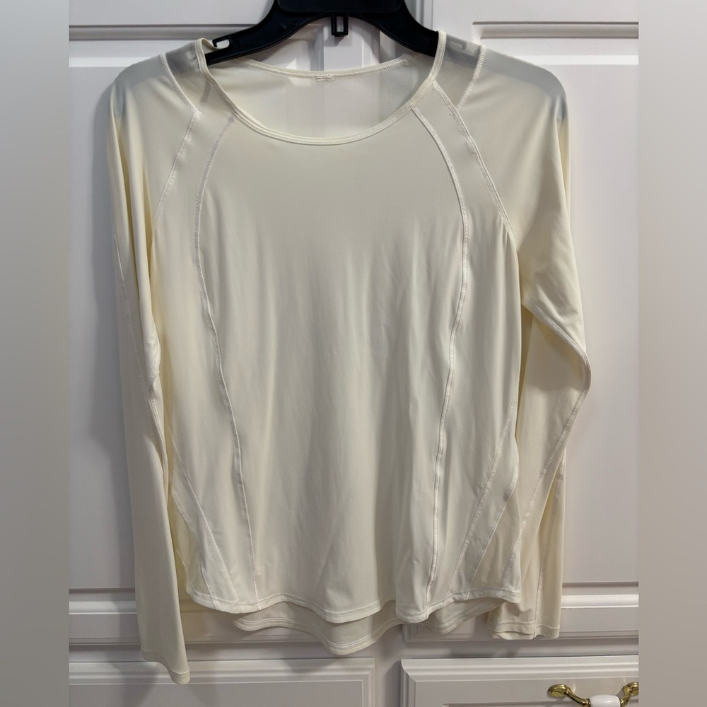 Lululemon Sculpt Long Sleeve White Classic Fit Athletic Shirt Women’s Size 6